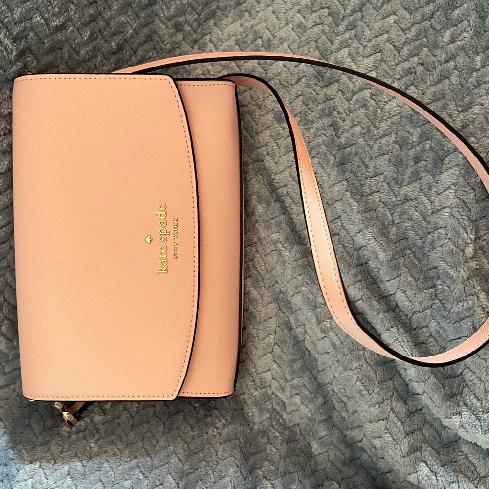 Kate Spade Pink Crossbody Bag with Gold Chain - Picture 9 of 9